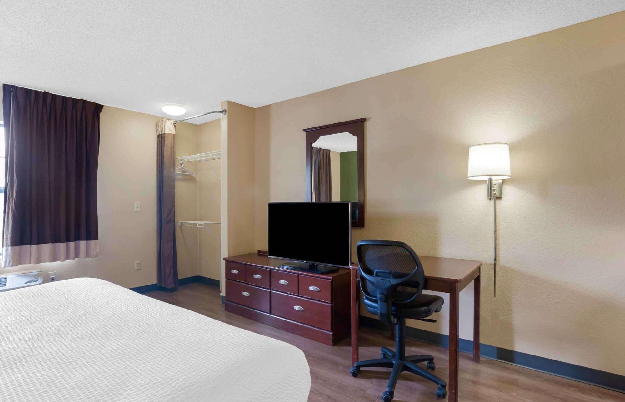 Extended Stay America Suites - Orange County - Katella Ave Buitenkant foto