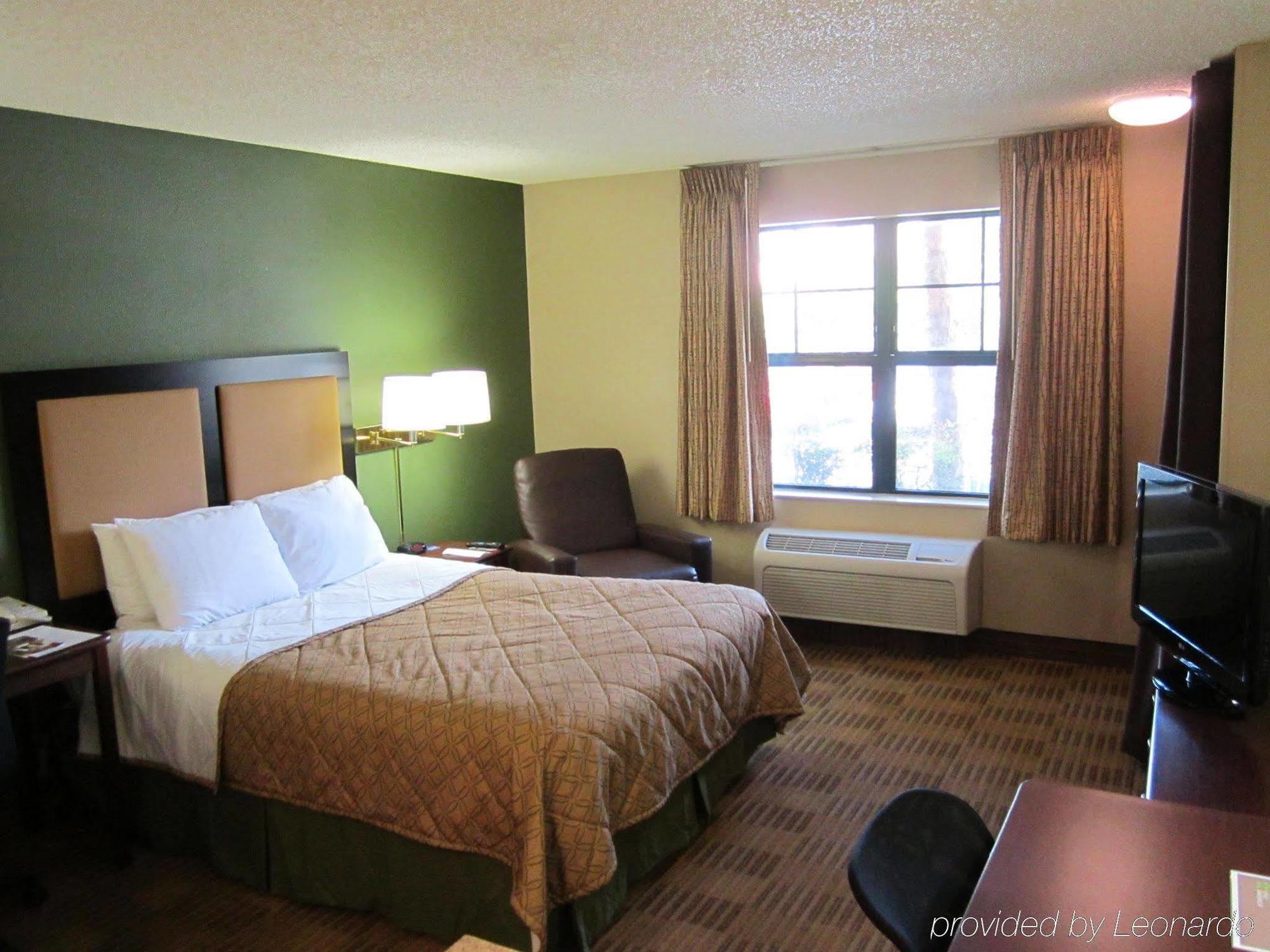 Extended Stay America Suites - Orange County - Katella Ave Buitenkant foto